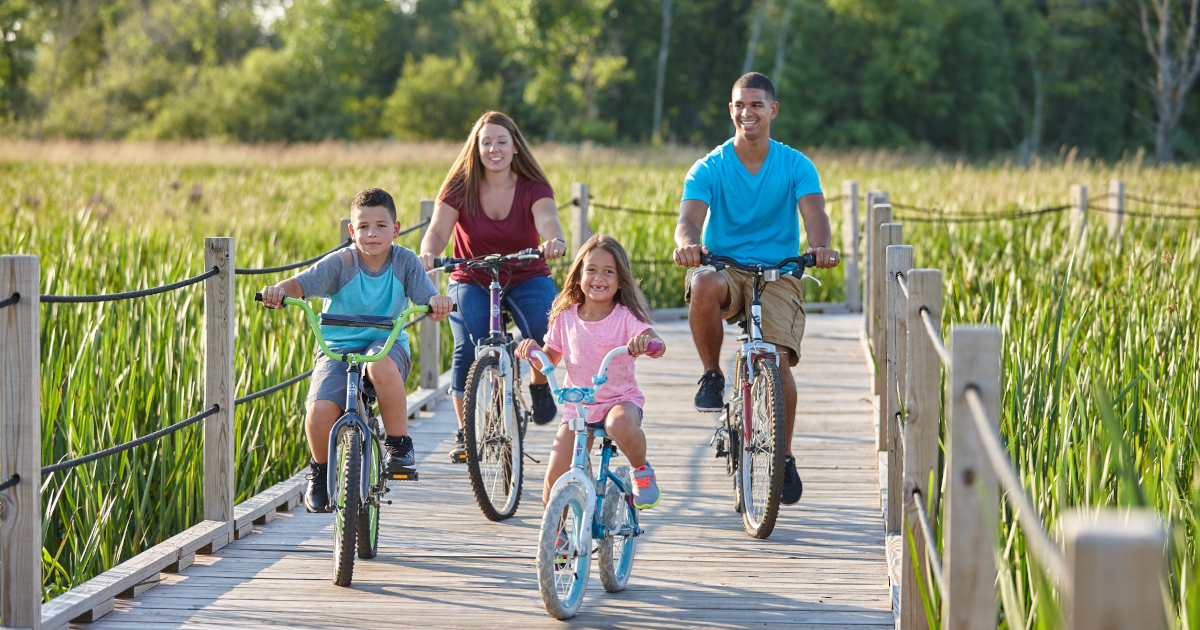 Motorcoach | Easy Travel & Rewarding Play - Fond du Lac