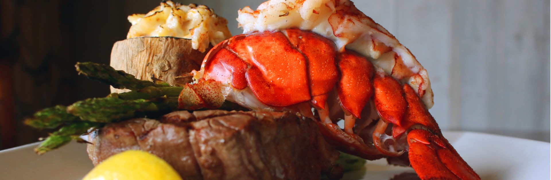 steak and lobster picture id1046290974